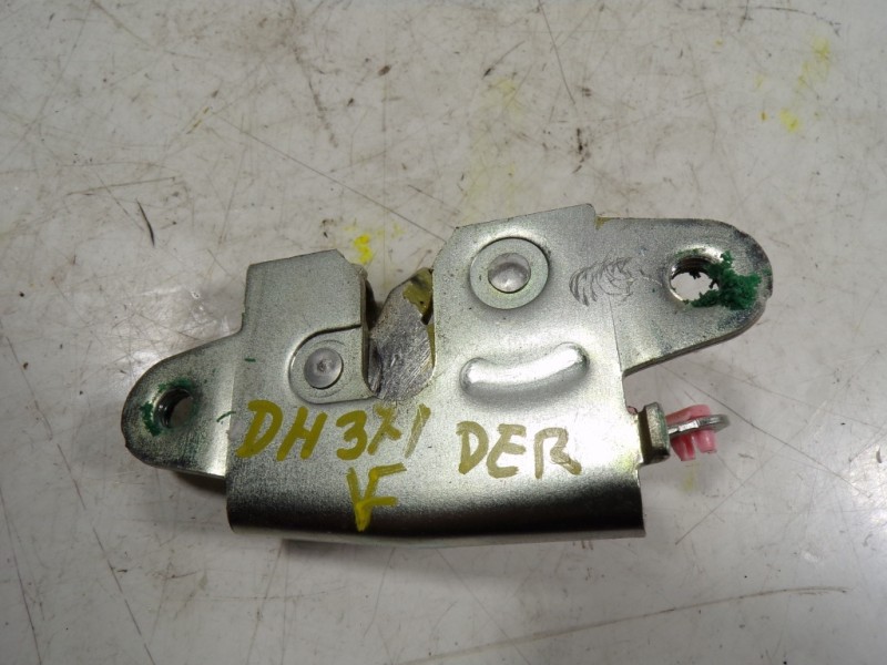 Recambio de cerradura maletero / porton para toyota hilux (3b/3c/3d) doble cabina referencia OEM IAM 657800K010  