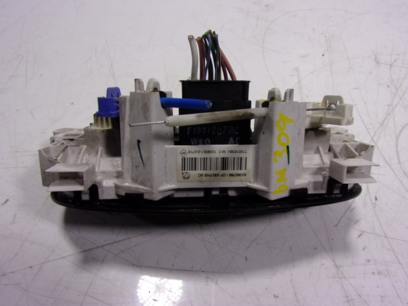 Recambio de mando calefaccion / aire acondicionado para dacia duster ambiance 4x2 referencia OEM IAM 275109055R X90PH2AC 