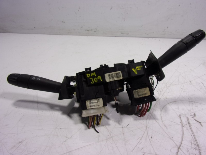 Recambio de mando luces para dacia duster ambiance 4x2 referencia OEM IAM 6001551361 8200792587T 6001551352