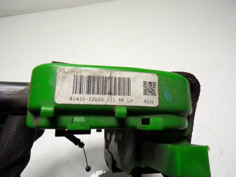 Recambio de cerradura puerta trasera izquierda para hyundai i40 1.7 crdi cat referencia OEM IAM  814103Z000 