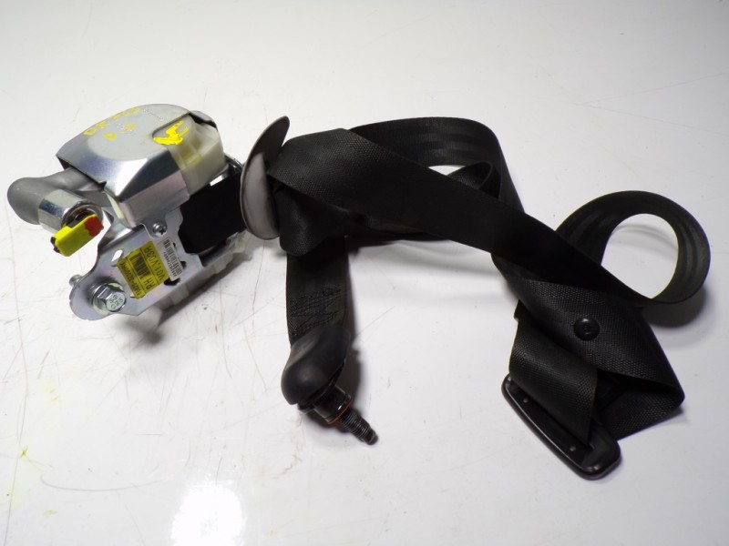 Recambio de cinturon seguridad delantero derecho para hyundai i40 1.7 crdi cat referencia OEM IAM 888203Z000RY 888203Z000RY 8882