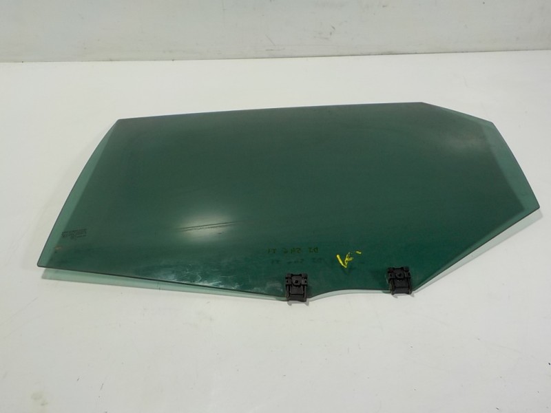 Recambio de cristal puerta trasero izquierdo para ds 5 1.6 blue-hdi fap referencia OEM IAM 9687045680  