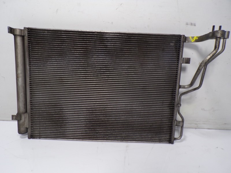 Recambio de condensador aire acondicionado para hyundai i40 1.7 crdi cat referencia OEM IAM 976063Z000  