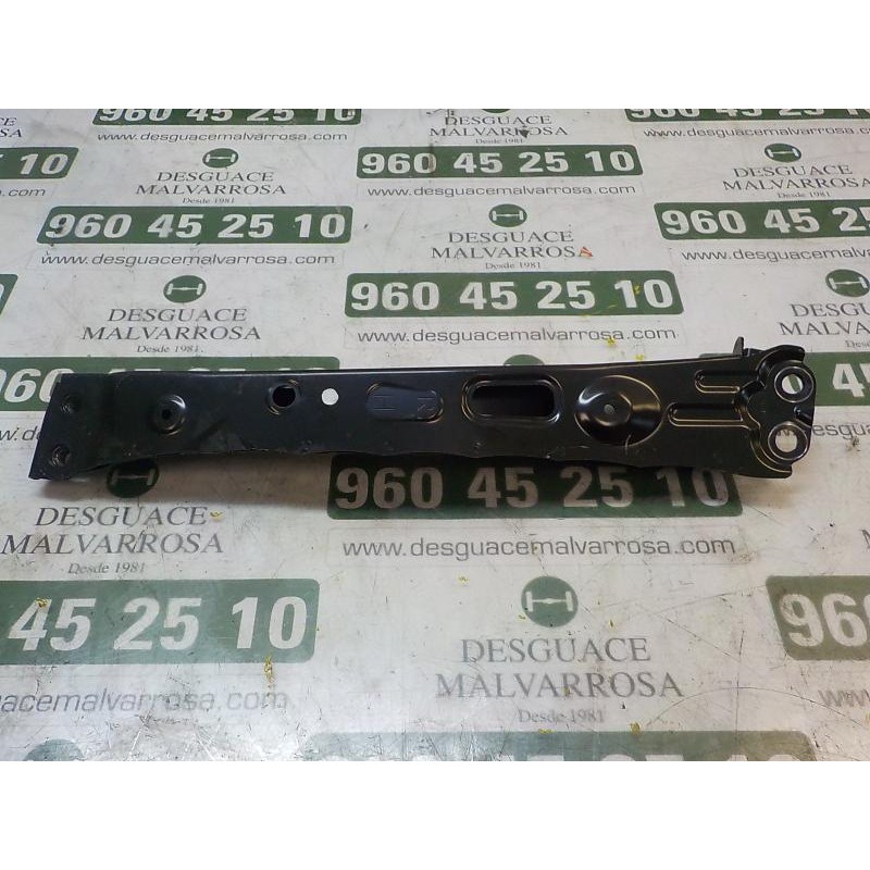 Recambio de travesaño inferior para toyota rav 4 advance hybrid referencia OEM IAM 5321142903  