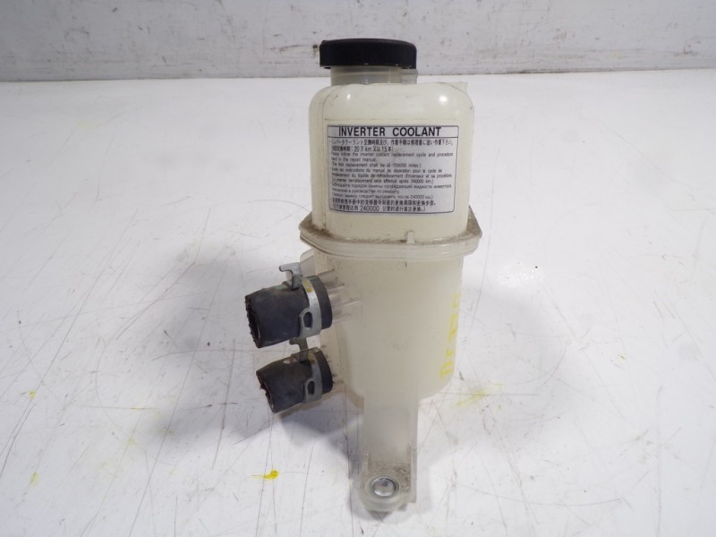 Recambio de deposito expansion para toyota prius+ advance referencia OEM IAM G92A047011  