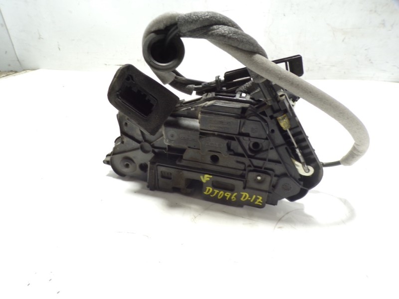 Recambio de cerradura puerta delantera izquierda para volkswagen caddy furgón/kombi 2.0 tdi referencia OEM IAM 5TB837015A 5TB837