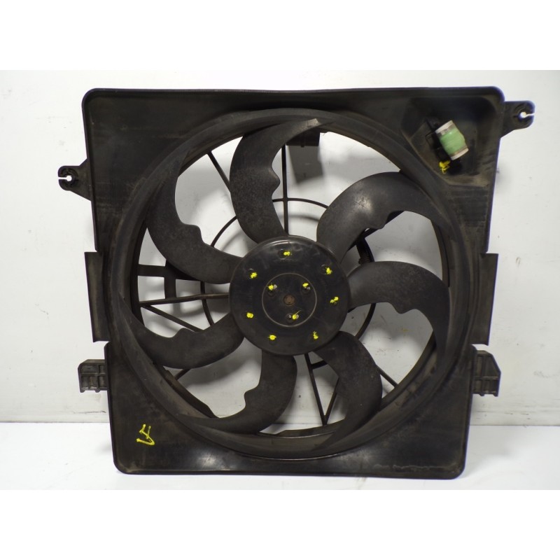 Recambio de electroventilador para hyundai i40 1.7 crdi cat referencia OEM IAM 253803Z800  