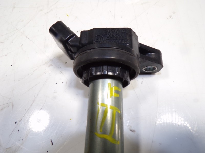 Recambio de bobina para toyota prius+ advance referencia OEM IAM 9091902258 9091982258 10R035444