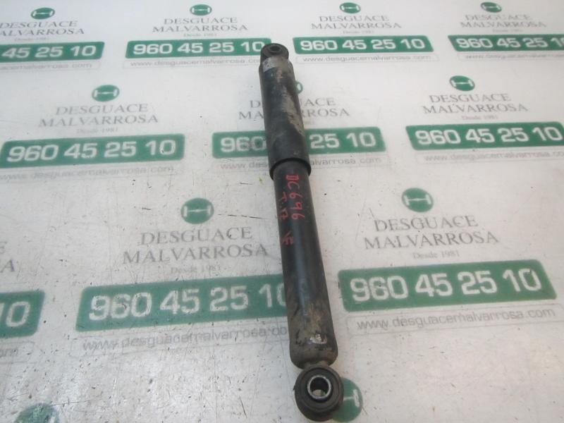 Recambio de amortiguador trasero izquierdo para hyundai h1 kasten (flügeltüren h.) referencia OEM IAM 553104A700  