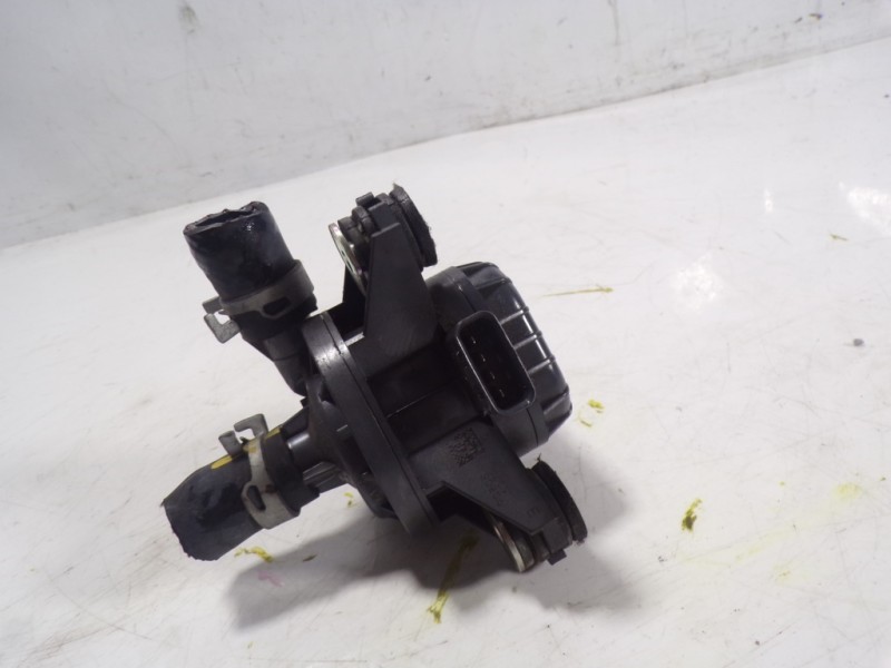 Recambio de motor electrico de agua para toyota prius+ advance referencia OEM IAM G904052010 G904052010 
