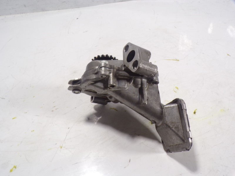 Recambio de bomba aceite para toyota prius+ advance referencia OEM IAM 151000T060  