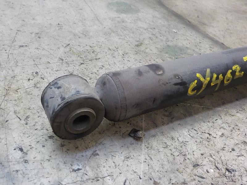 Recambio de amortiguador trasero izquierdo para renault clio iii 1.5 dci diesel referencia OEM IAM   