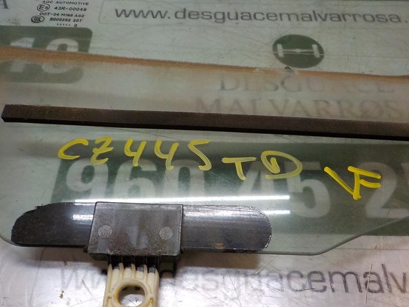 Recambio de cristal puerta trasero derecho para renault scenic iii grand expression referencia OEM IAM 823000010R  