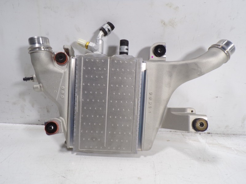 Recambio de intercooler para toyota hilux (3b/3c/3d) doble cabina referencia OEM IAM 1794011100 67071210 67071210