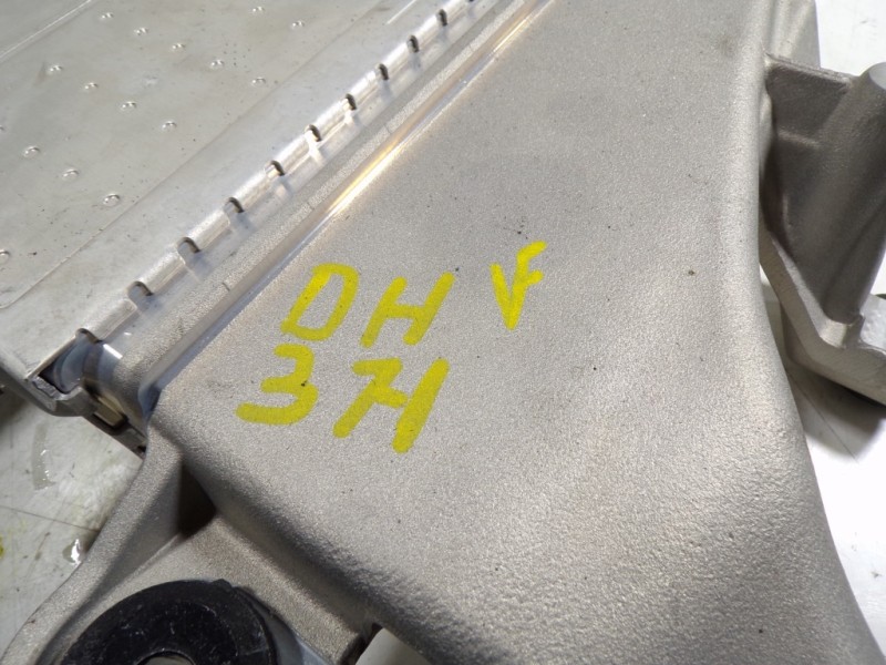 Recambio de intercooler para toyota hilux (3b/3c/3d) doble cabina referencia OEM IAM 1794011100 67071210 67071210