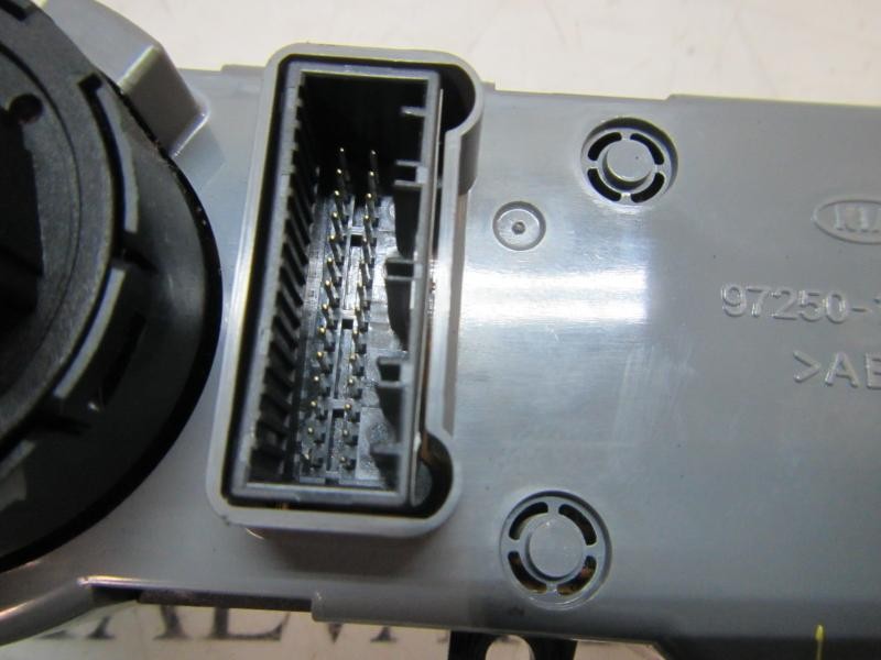 Recambio de mando calefaccion / aire acondicionado para kia pro_cee´d 1.6 crdi cat referencia OEM IAM 972501H221EQ 972501H221 