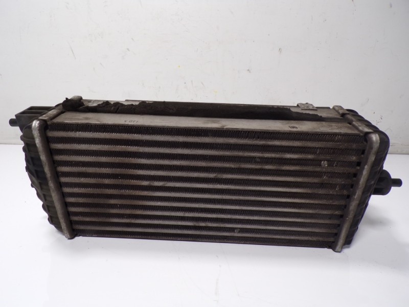 Recambio de intercooler para hyundai i40 1.7 crdi cat referencia OEM IAM 282712A800 393008440 3930084400