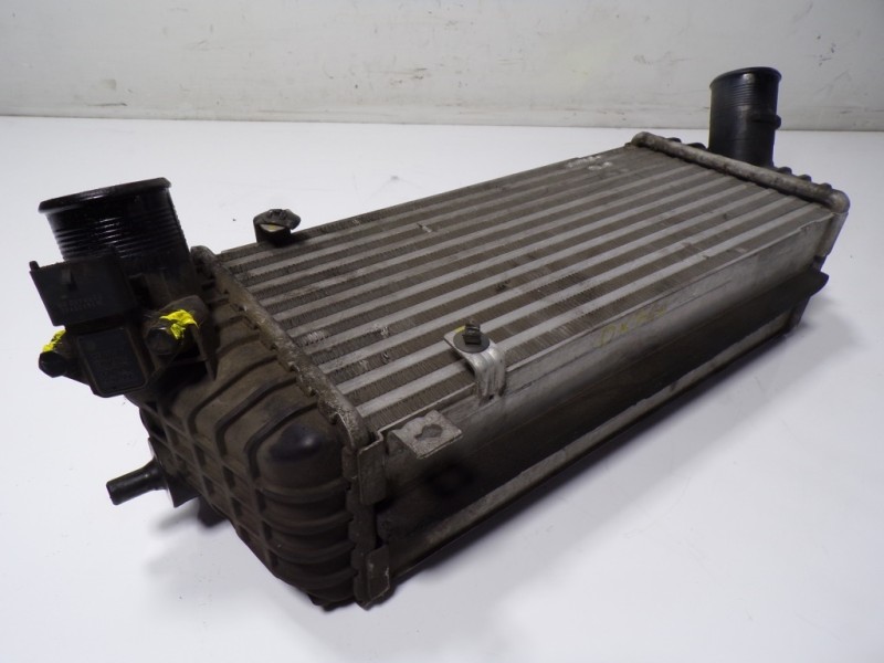 Recambio de intercooler para hyundai i40 1.7 crdi cat referencia OEM IAM 282712A800 393008440 3930084400