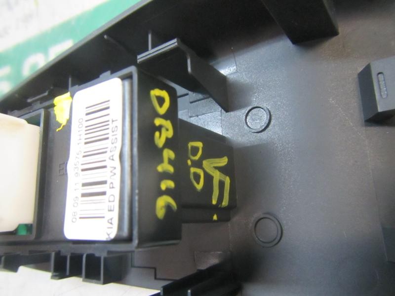 Recambio de mando elevalunas delantero derecho para kia pro_cee´d 1.6 crdi cat referencia OEM IAM 935751H100EQ 935751H100 