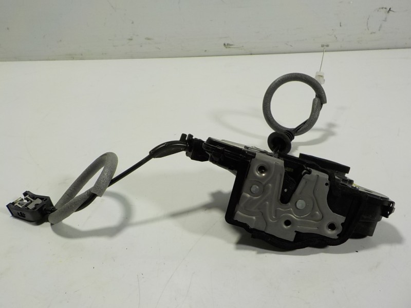 Recambio de cerradura puerta delantera derecha para skoda kamiq (nw4) 1.0 tsi referencia OEM IAM 10B837016 10B837016 