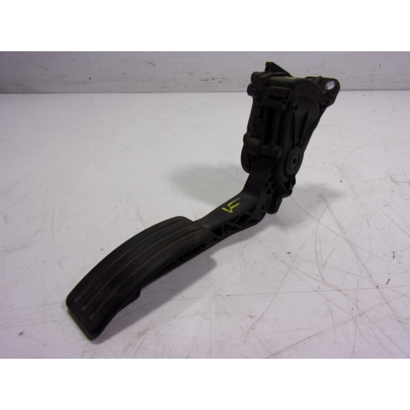 Recambio de potenciometro pedal para dacia duster ambiance 4x2 referencia OEM IAM 6001548477 6PV00908502 