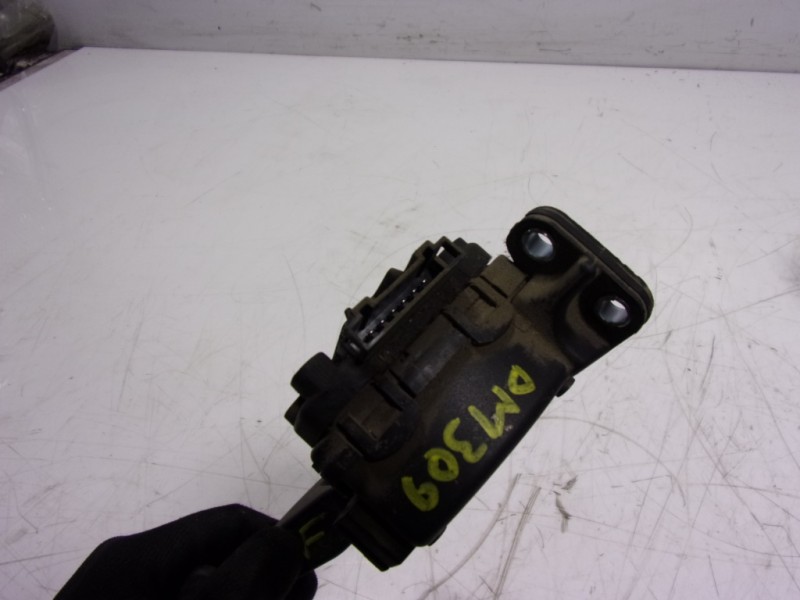 Recambio de potenciometro pedal para dacia duster ambiance 4x2 referencia OEM IAM 6001548477 6PV00908502 