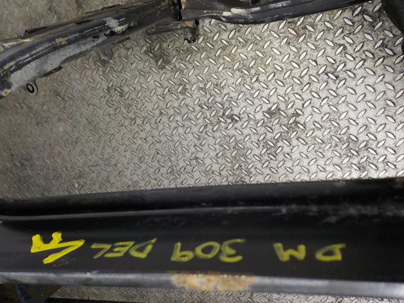 Recambio de puente delantero para dacia duster ambiance 4x2 referencia OEM IAM 544010119R  