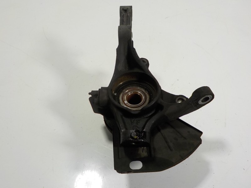 Recambio de mangueta delantera derecha para hyundai i40 1.7 crdi cat referencia OEM IAM 517163Z000  5175039603