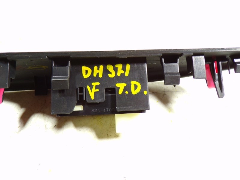 Recambio de mando elevalunas trasero derecho para toyota hilux (3b/3c/3d) doble cabina referencia OEM IAM 848100D300  