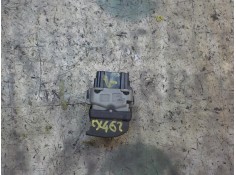 Recambio de mando elevalunas delantero derecho para renault clio iii 1.5 dci diesel referencia OEM IAM    2