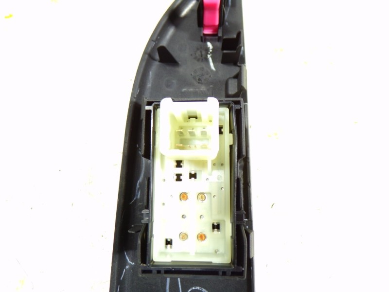 Recambio de mando elevalunas trasero izquierdo para toyota hilux (3b/3c/3d) doble cabina referencia OEM IAM 848100D300  