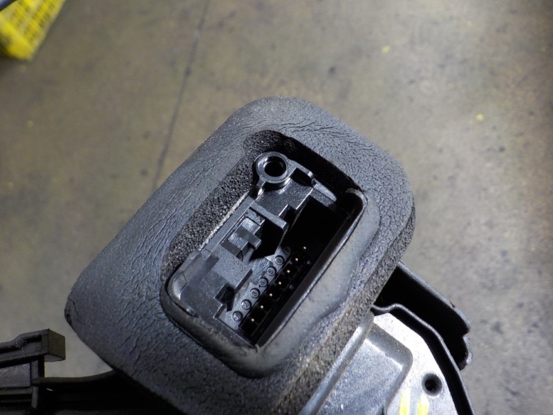 Recambio de cerradura puerta delantera derecha para volkswagen polo (6r1) 1.6 tdi referencia OEM IAM 5K1837016B 5K1837016B 