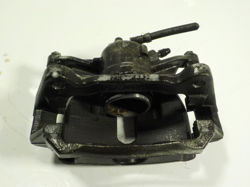 Recambio de pinza freno delantera derecha para volkswagen caddy furgón/kombi 2.0 tdi referencia OEM IAM 8V0615124  