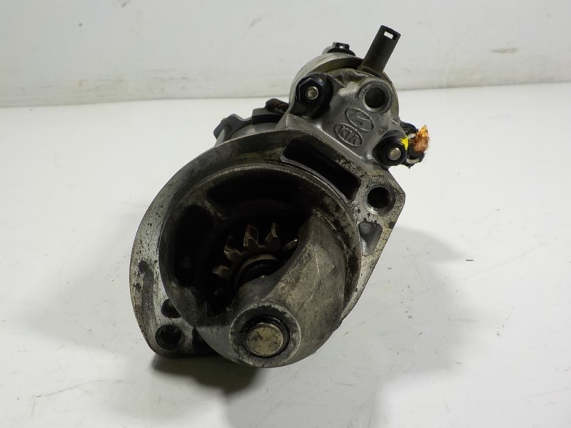 Recambio de motor arranque para hyundai i40 1.7 crdi cat referencia OEM IAM 361002A550  