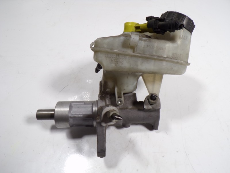 Recambio de bomba freno para opel insignia berlina 2.0 cdti cat referencia OEM IAM 13286445  