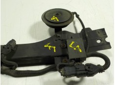 Recambio de travesaño superior para kia carens 2.0 turbodiesel cat referencia OEM IAM    2