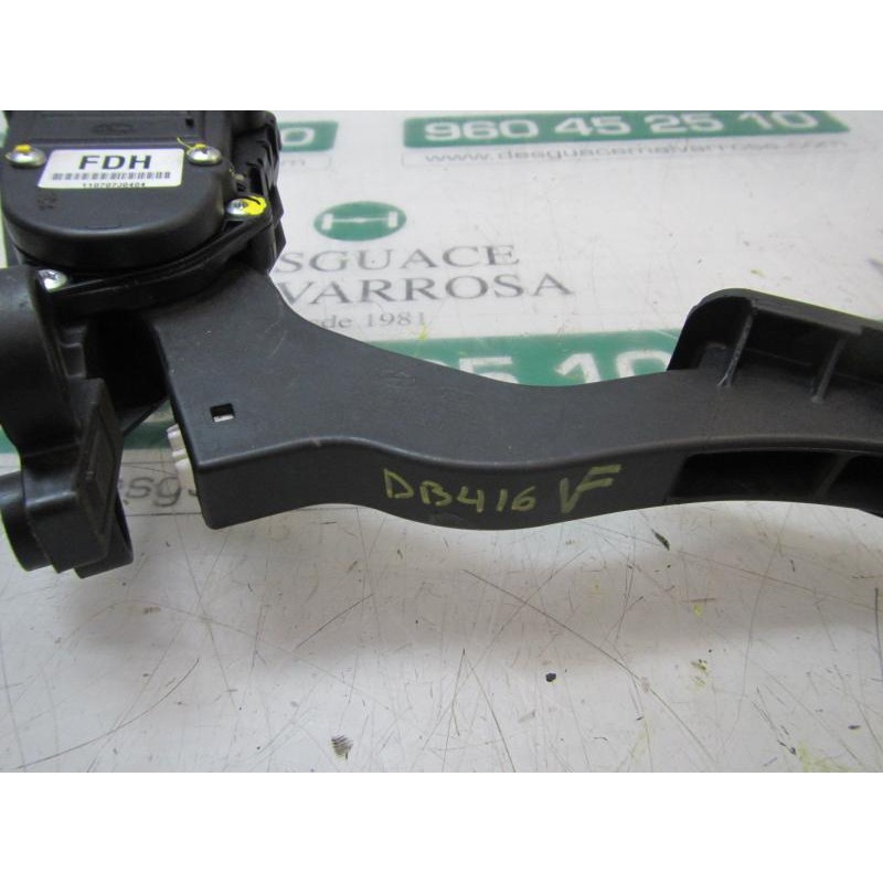 Recambio de potenciometro pedal para kia pro_cee´d 1.6 crdi cat referencia OEM IAM 327002R300 110707J0404 110707J0404