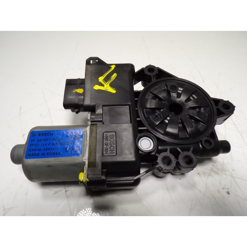 Recambio de motor elevalunas trasero izquierdo para hyundai i40 1.7 crdi cat referencia OEM IAM 834503Z010 834503Z010 
