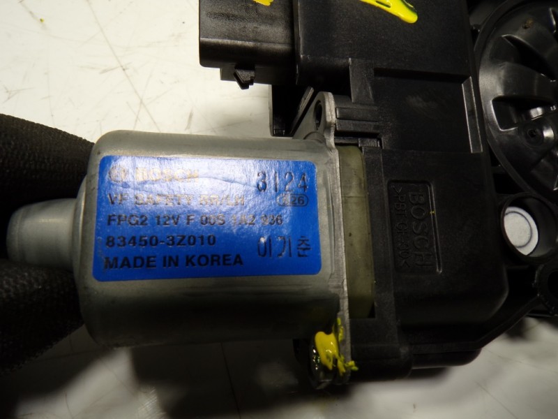 Recambio de motor elevalunas trasero izquierdo para hyundai i40 1.7 crdi cat referencia OEM IAM 834503Z010 834503Z010 