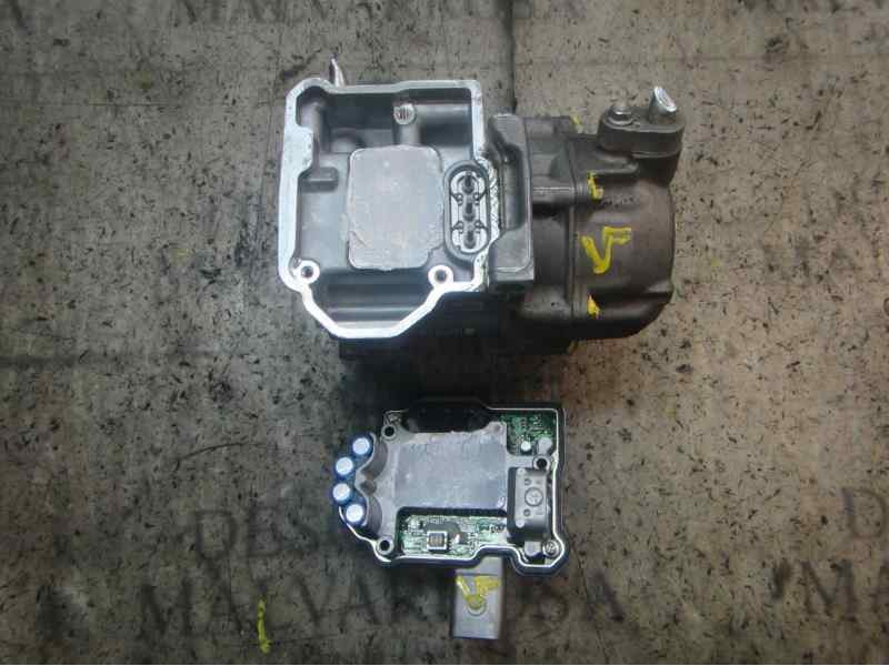 Recambio de compresor aire acondicionado para toyota auris hybrid business referencia OEM IAM 8837047033 042209330 042209330