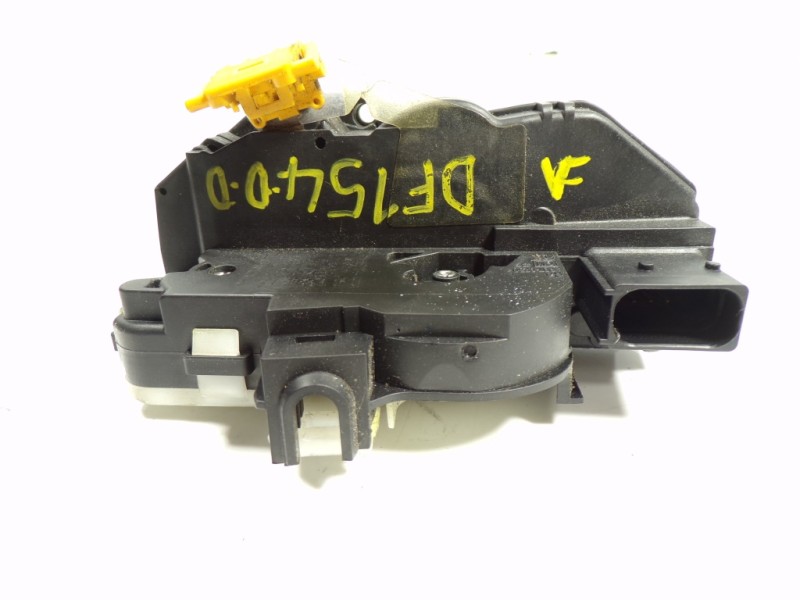 Recambio de cerradura puerta delantera derecha para opel insignia berlina 2.0 cdti cat referencia OEM IAM 13579523  