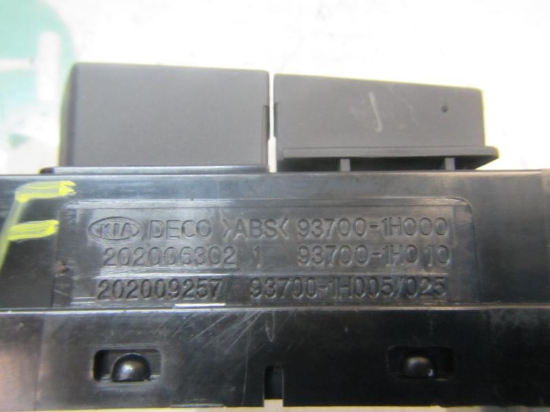 Recambio de warning para kia pro_cee´d 1.6 crdi cat referencia OEM IAM 937001H015EQ 937001H010 