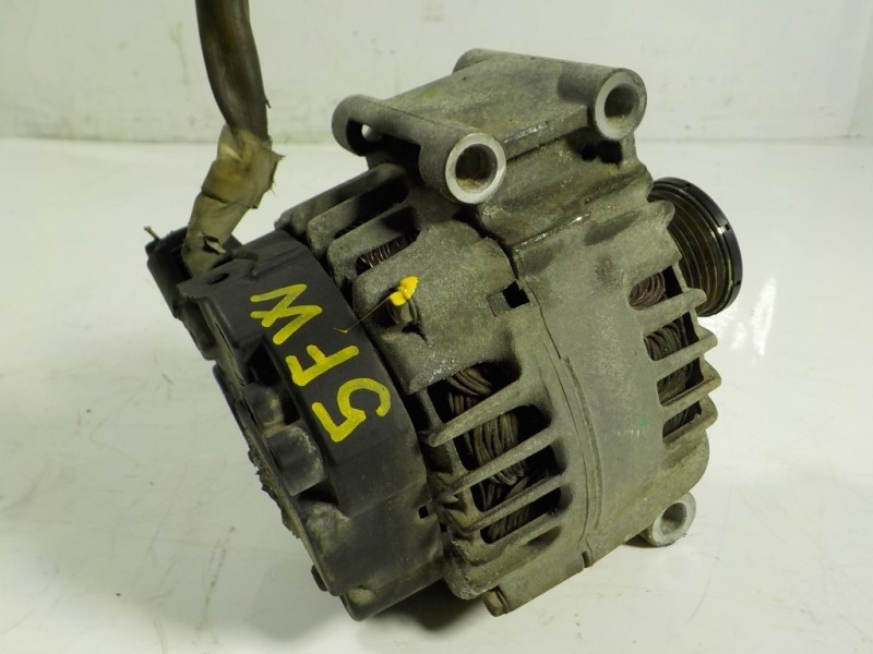 Recambio de alternador para peugeot 308 1.6 16v referencia OEM IAM   