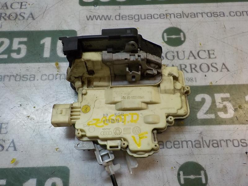 Recambio de cerradura puerta trasera derecha para volkswagen passat variant (3c5) 1.9 tdi referencia OEM IAM 3C4839016A  