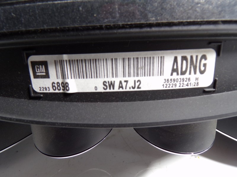 Recambio de cuadro instrumentos para opel insignia berlina 2.0 cdti cat referencia OEM IAM 22936898 22936898 A2C38131302