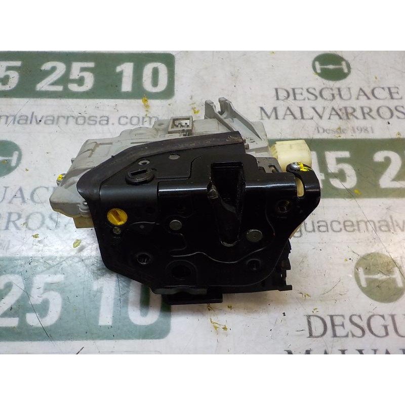 Recambio de cerradura puerta trasera izquierda para volkswagen passat variant (3c5) 1.9 tdi referencia OEM IAM 3C4839015A  