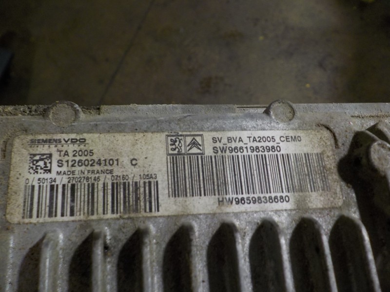 Recambio de centralita motor uce para peugeot 308 1.6 16v referencia OEM IAM  9661983980 