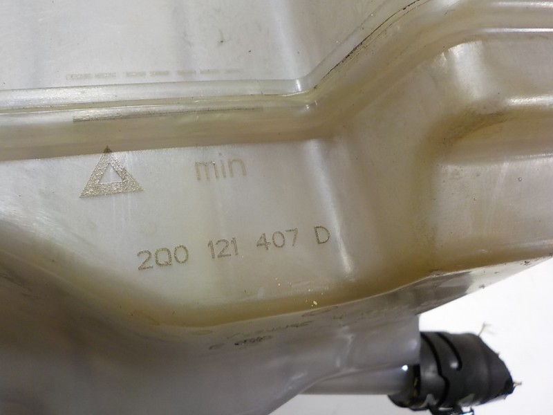 Recambio de deposito expansion para skoda kamiq (nw4) 1.0 tsi referencia OEM IAM 2Q0121407D 2Q0121407D 