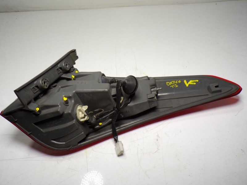 Recambio de piloto trasero izquierdo para hyundai i40 1.7 crdi cat referencia OEM IAM 924013Z300  