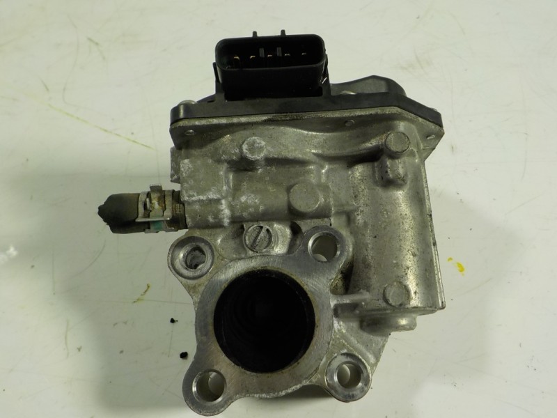 Recambio de valvula egr para toyota auris 1.4 turbodiesel cat referencia OEM IAM  2580033011 